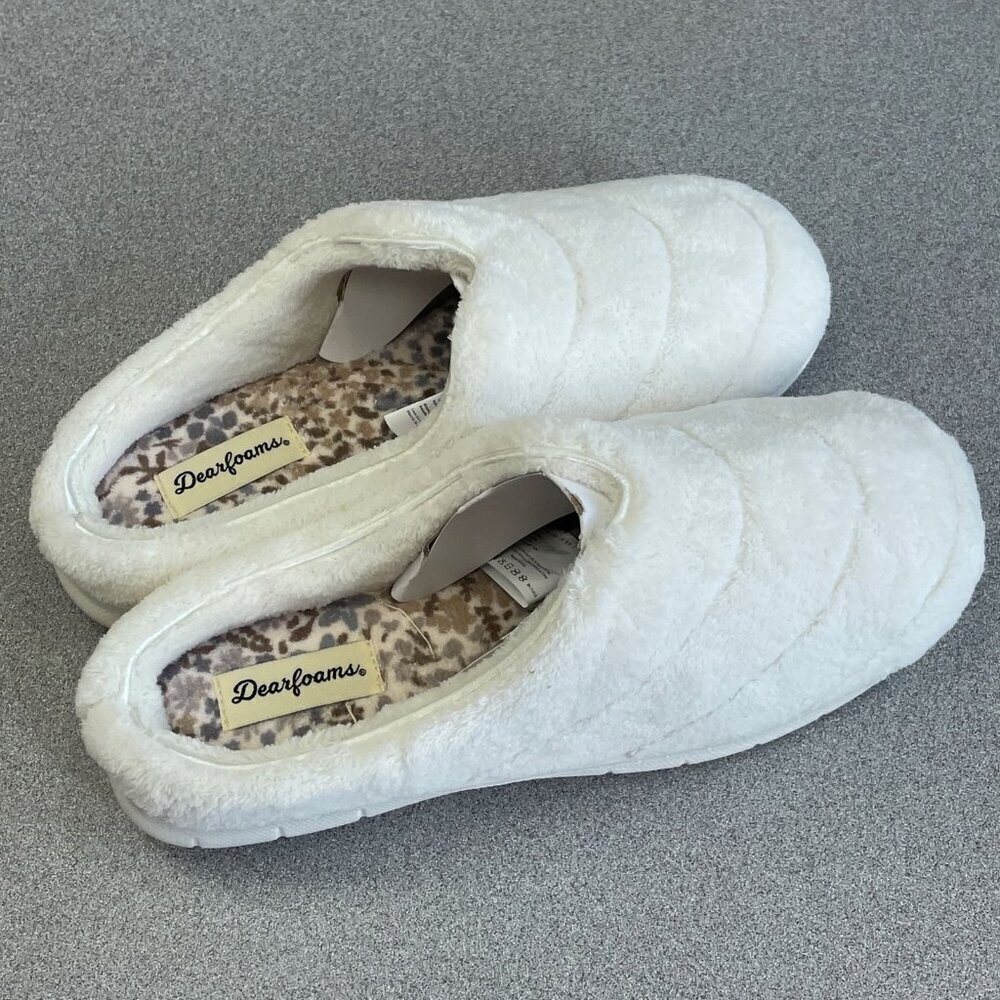NEW Dearfoams Women's Size M 7-8 White Memory Foam Slippers